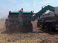 Custom Self-Propelled Two Bed Harvesters for Agricultural